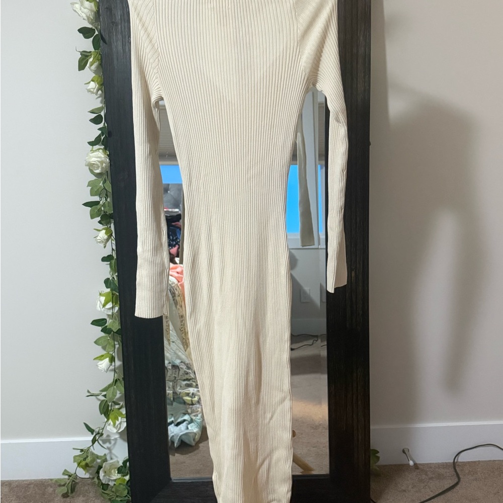 H&M Cream Ribbed Maxi Dress - Picture 2 of 6